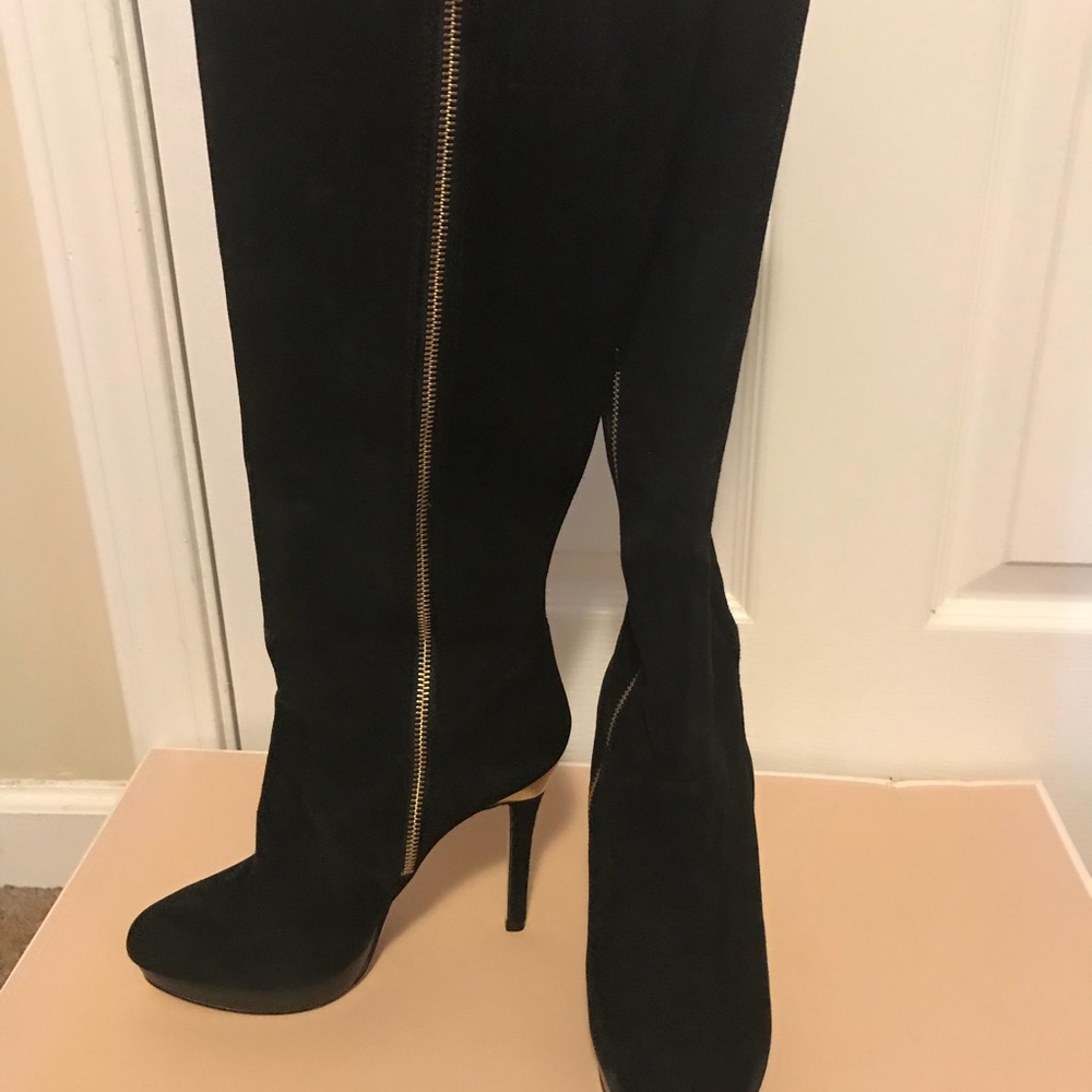 MK Boots - Picture 3 of 7