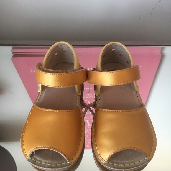 Bundle - Picture 2 of 2