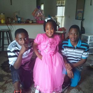 Meet your Posher, Elizabeth