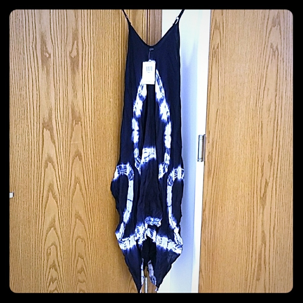 Adorable Boho Navy and White tie-dye Dress