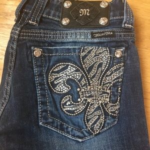 Miss Me Bootcut size 27