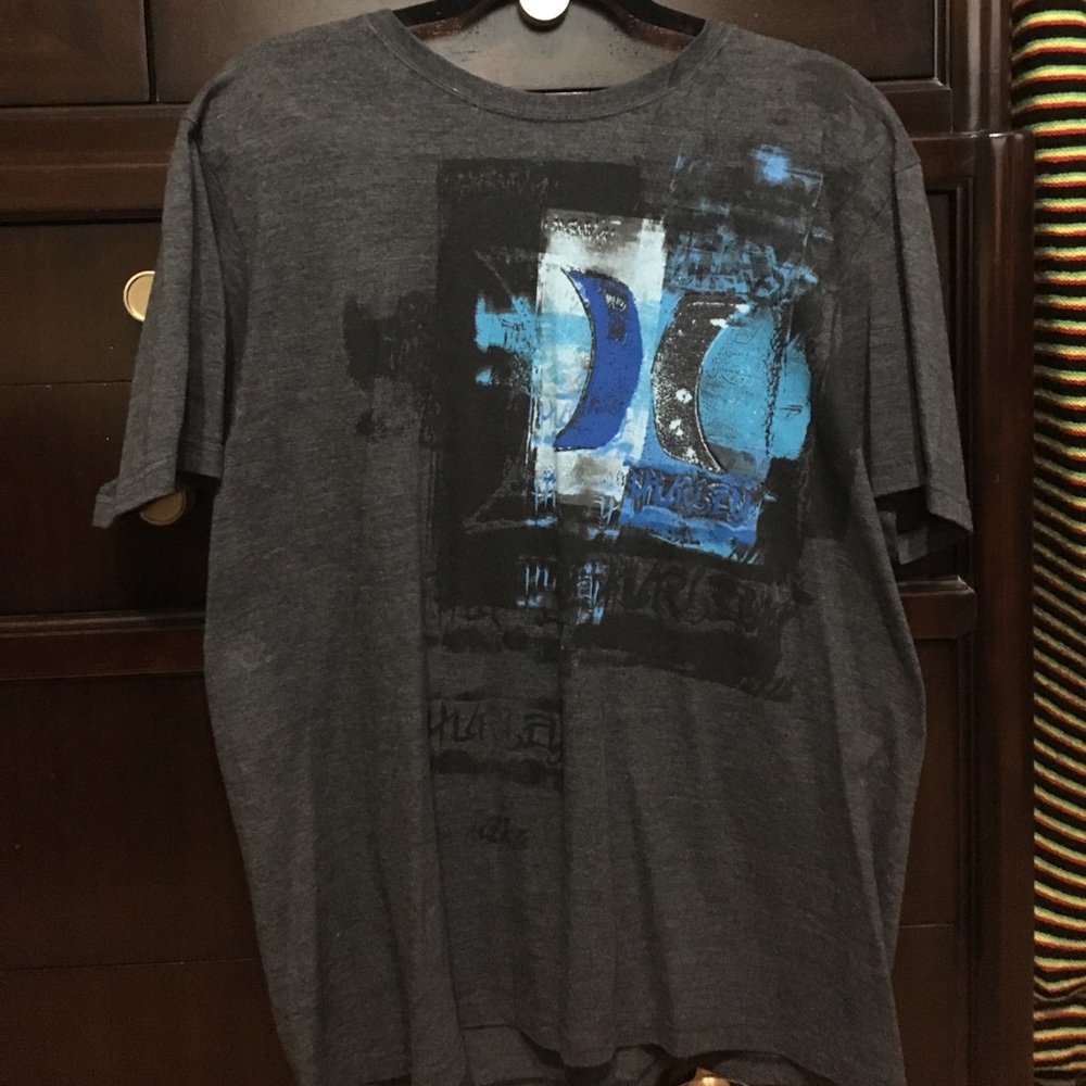 Hurley gray graphic tee