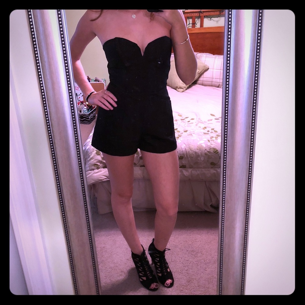 Black “like new” romper