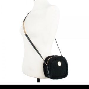 Ugg Crossbody