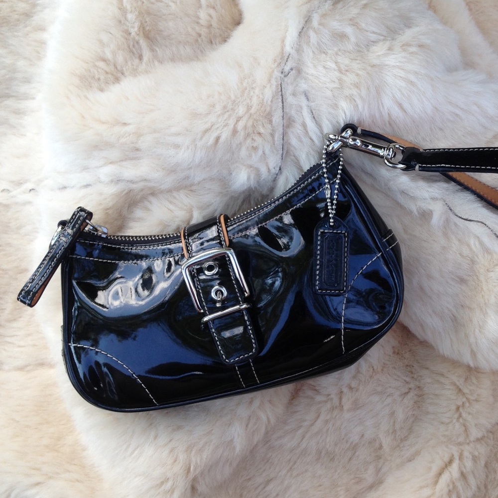 Coach shoulder bag/Wristlet black patent Handbag