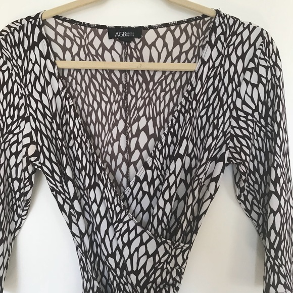 Patterned Faux Wrap Dress w/ attached sash - Picture 2 of 6