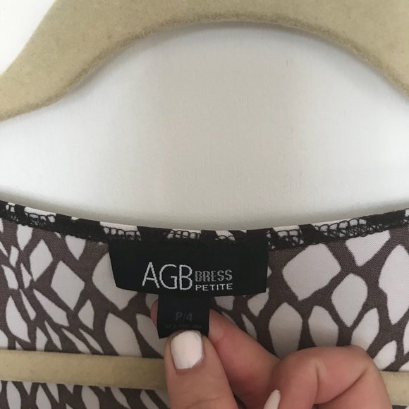 Patterned Faux Wrap Dress w/ attached sash - Picture 6 of 6