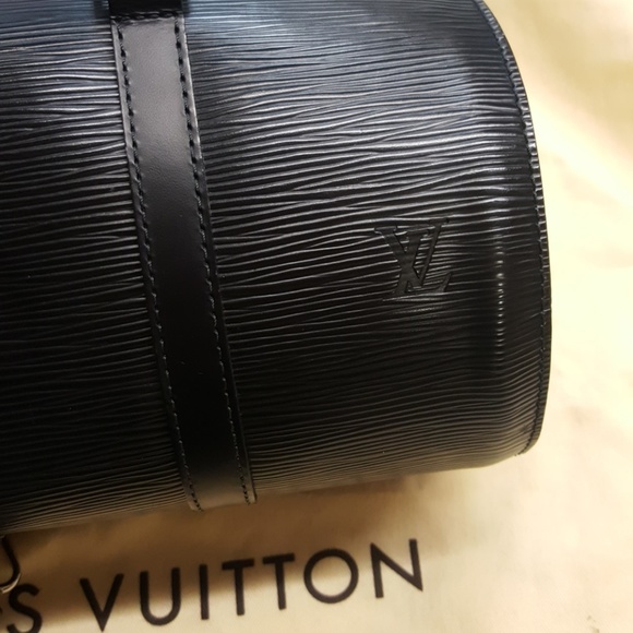 Authentic Louis Vuitton Epi Soufflat - Picture 3 of 8
