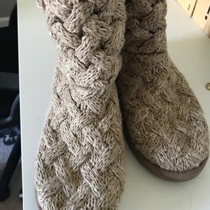 Ugg Knit Bow