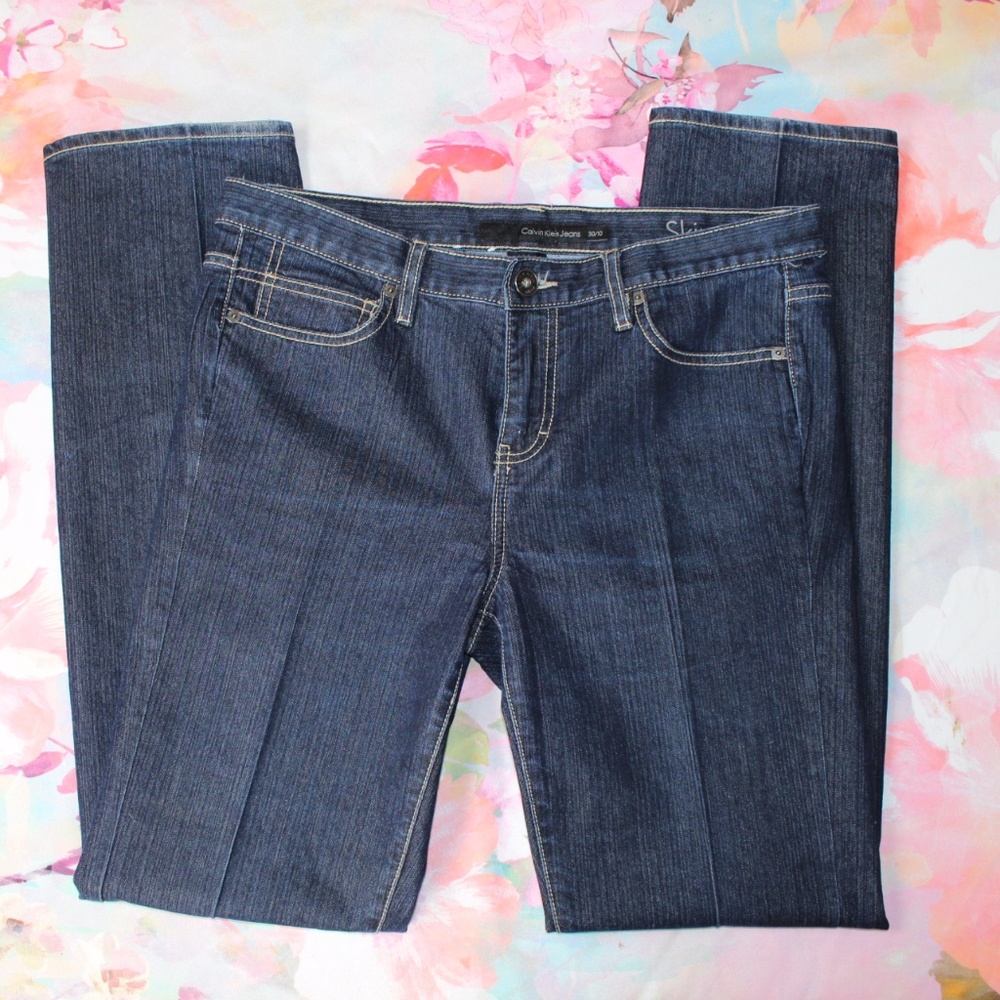 Calvin Klein Dark Wash Skinny Jeans Size 30/10 - Picture 1 of 5