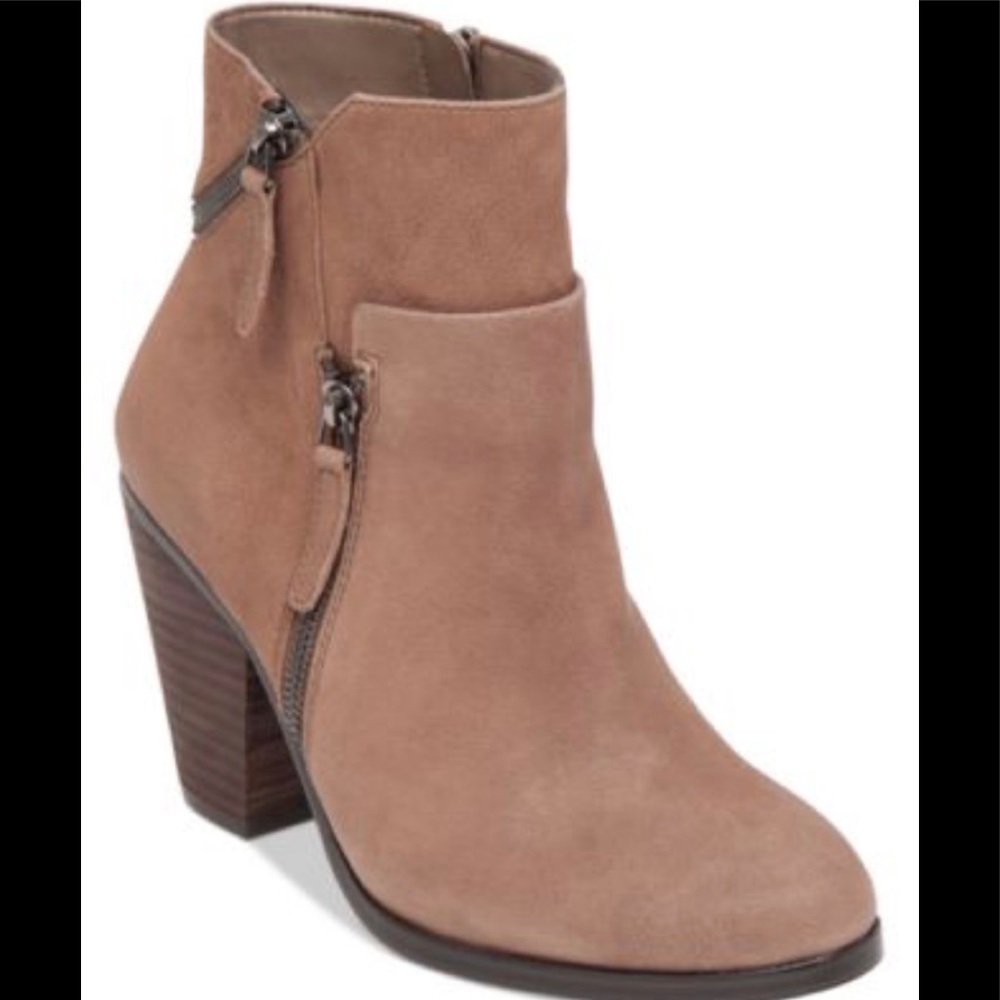 *** ISO**** Vince Camuto hinnegan booties