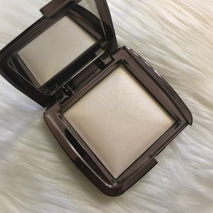 Hourglass Ambient Lighting powder - Ethereal Light