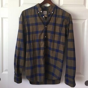 👕Gap gingham long sleeve button down shirt