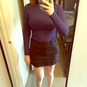 3/$20💙 turtleneck sweater