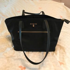Michael Kors Kelsey Tote Black
