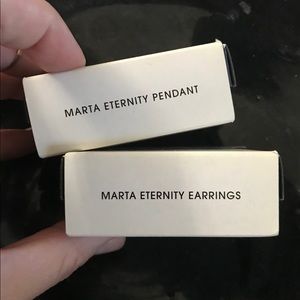 Marta Eternity Earrings & Pendent Necklace