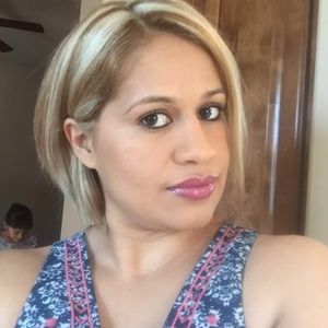 Meet your Posher, Alejandra