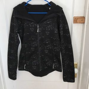 NEW Thick Bench black zip up