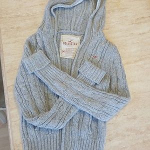 Hollister sweater