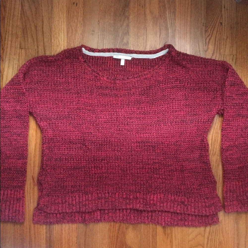 VS Long-Sleeve Knit Sweater