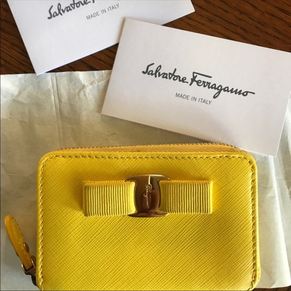 Salvatore Ferragamo card wallet