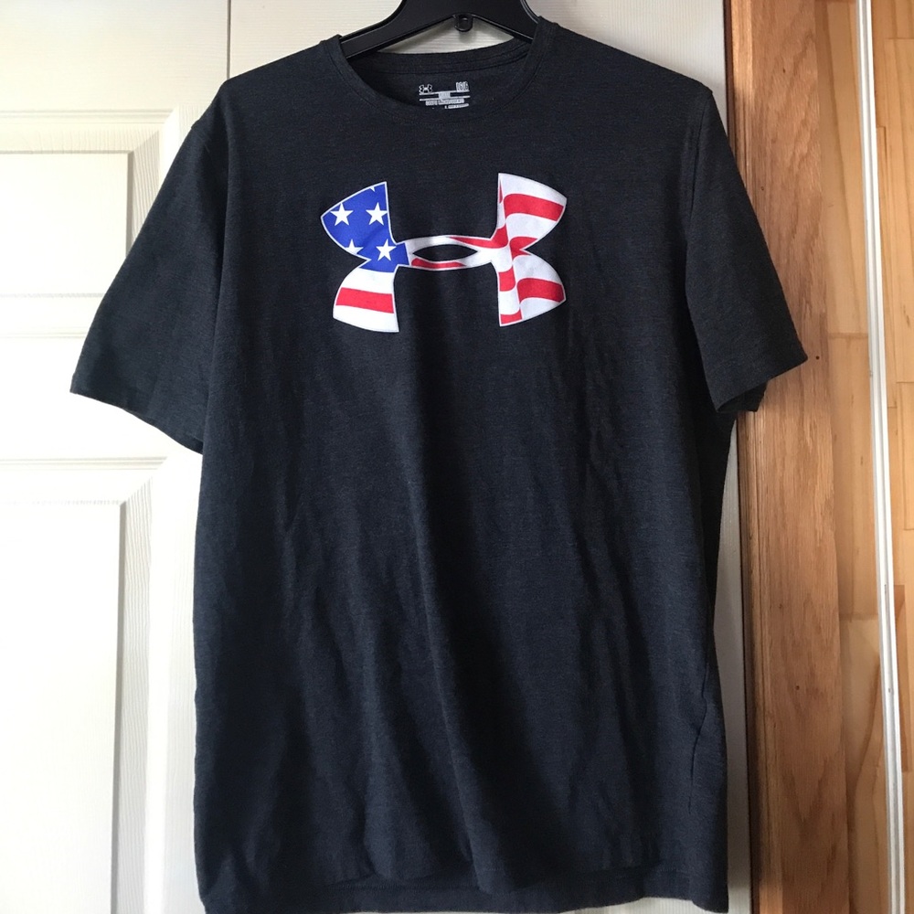 Under Armour Men’s Tee, Size L