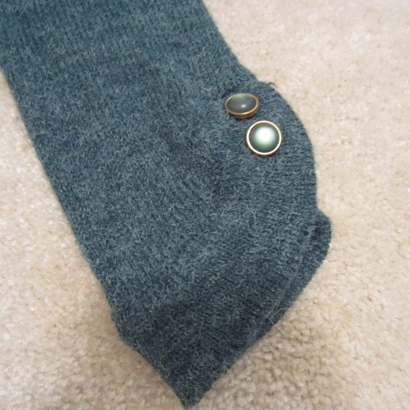 Collared Sweater Small - Picture 5 of 6