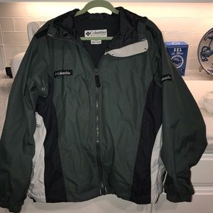 Columbia Windbreaker/Rain Jacket