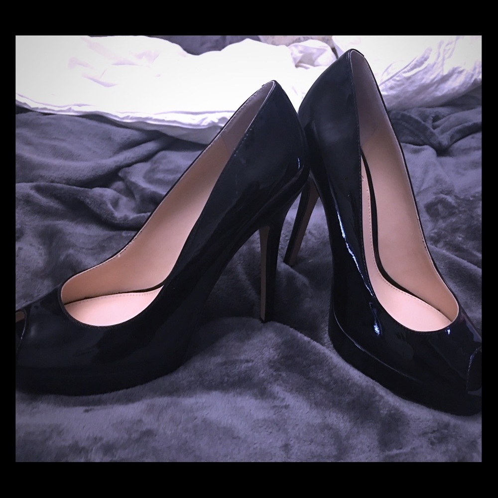 Brand New Vince Camuto black peep toe