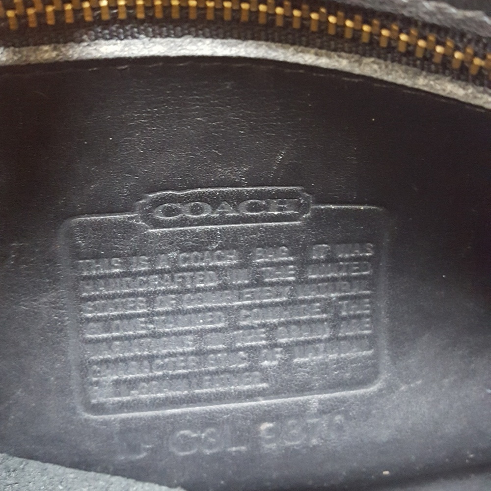 SOLD// Vintage Coach Genuine Leather Court Bag - Picture 5 of 6