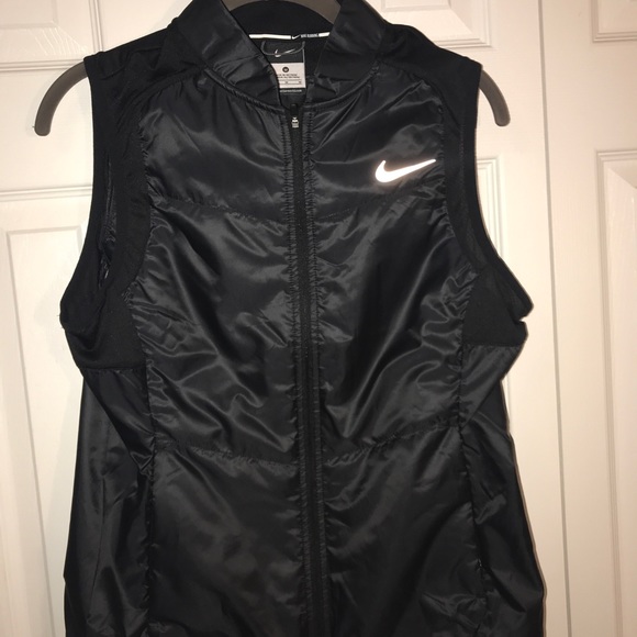Nike Jackets & Blazers - Nike vest