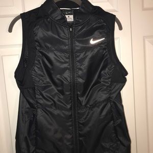 Nike vest