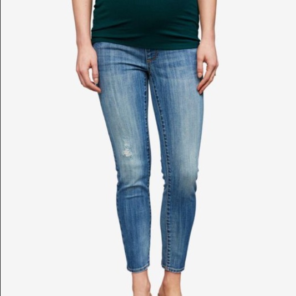 Luxe Essentials maternity jeans size 26