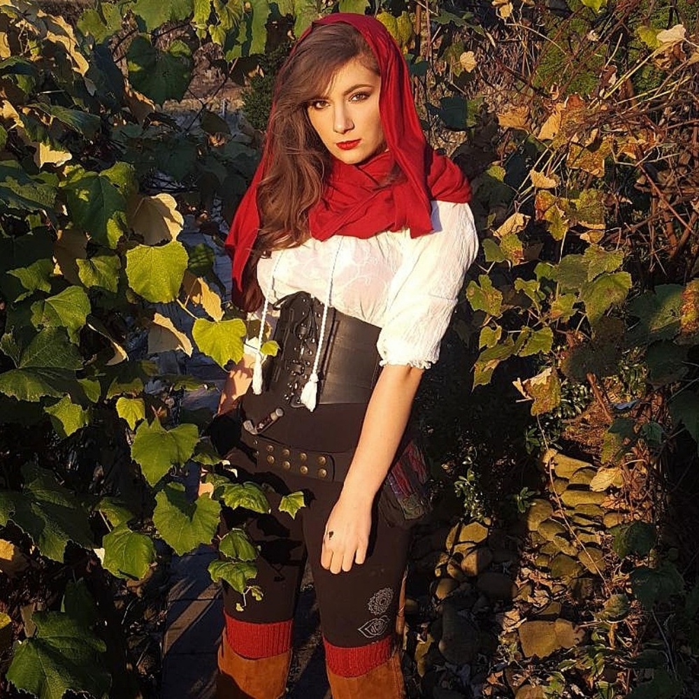 Meet your Posher, Alana