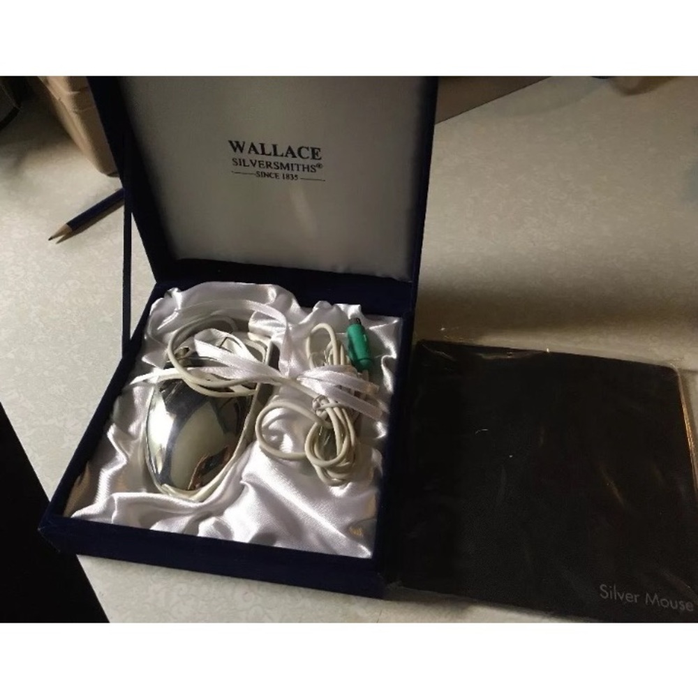 š„FINAL SALEš„ NIB RARE - SS (engravable) PC Mouse - Picture 2 of 8