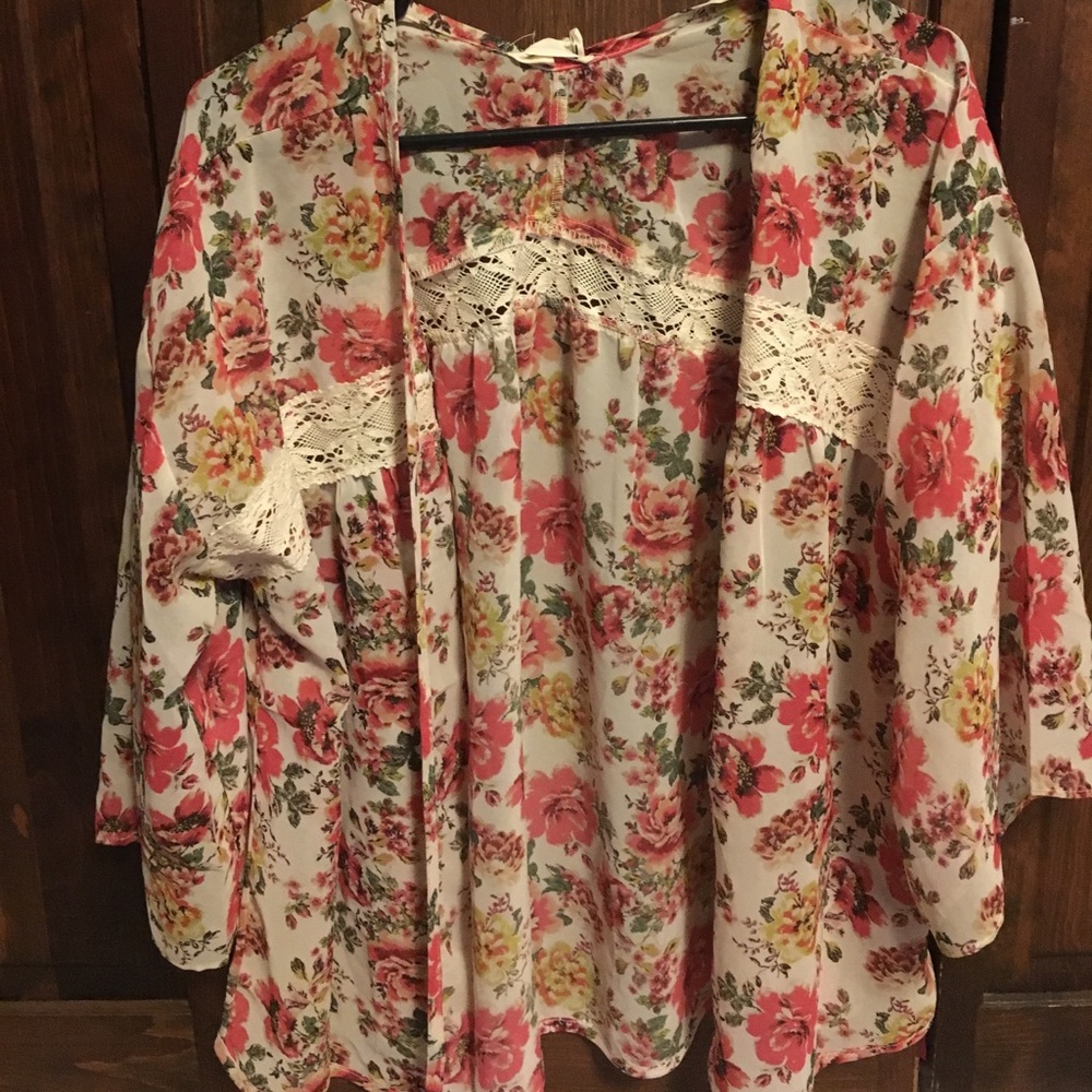PacSun Floral Kimono