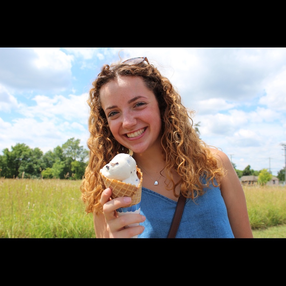 Meet your Posher, Danielle