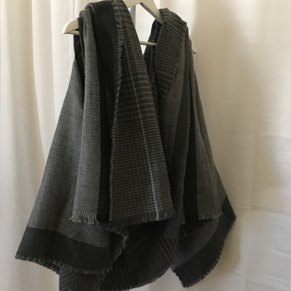 Merona New with Tags Blanket Scarf with Arm Holes