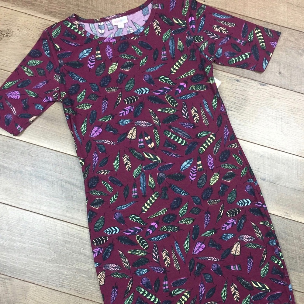 ❌SOLD❌NWT Lularoe Julia Small