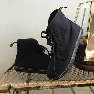 Women's Dr Marten Shoreditch black size 6