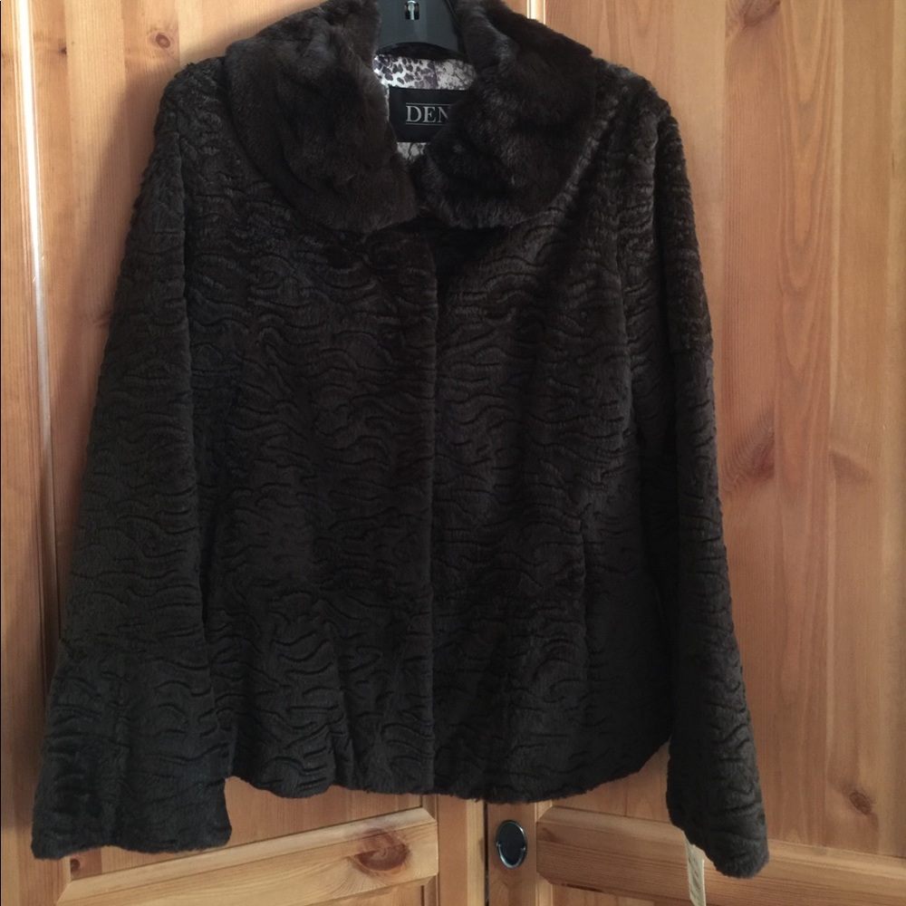 Genuine fur jacket /sheared laser cut. Brand New‼️