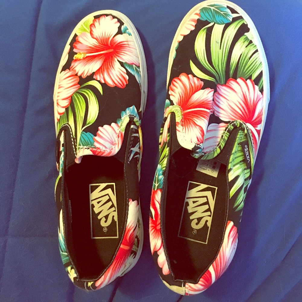 Tropical flower style vans