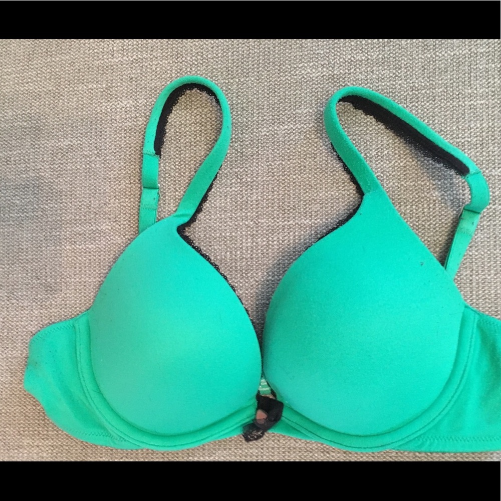 Victoria’s Secret Body by Victoria Push Up