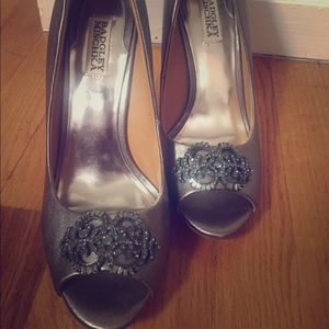 Silver Badgley Mischka Pumps