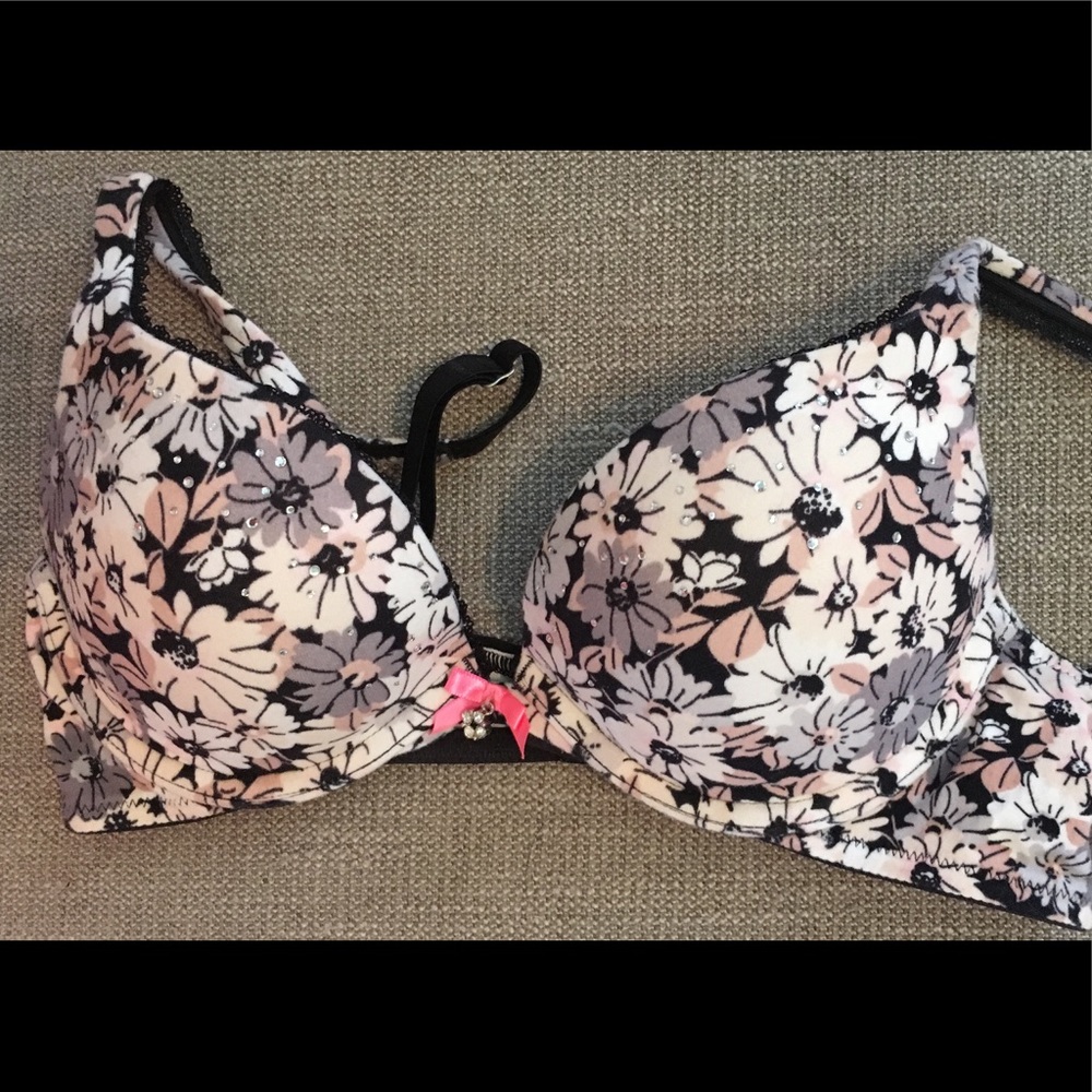 Victoria’s Secret Body by Victoria Push Up