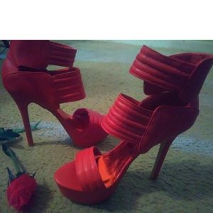 Pazzle high heels 👠