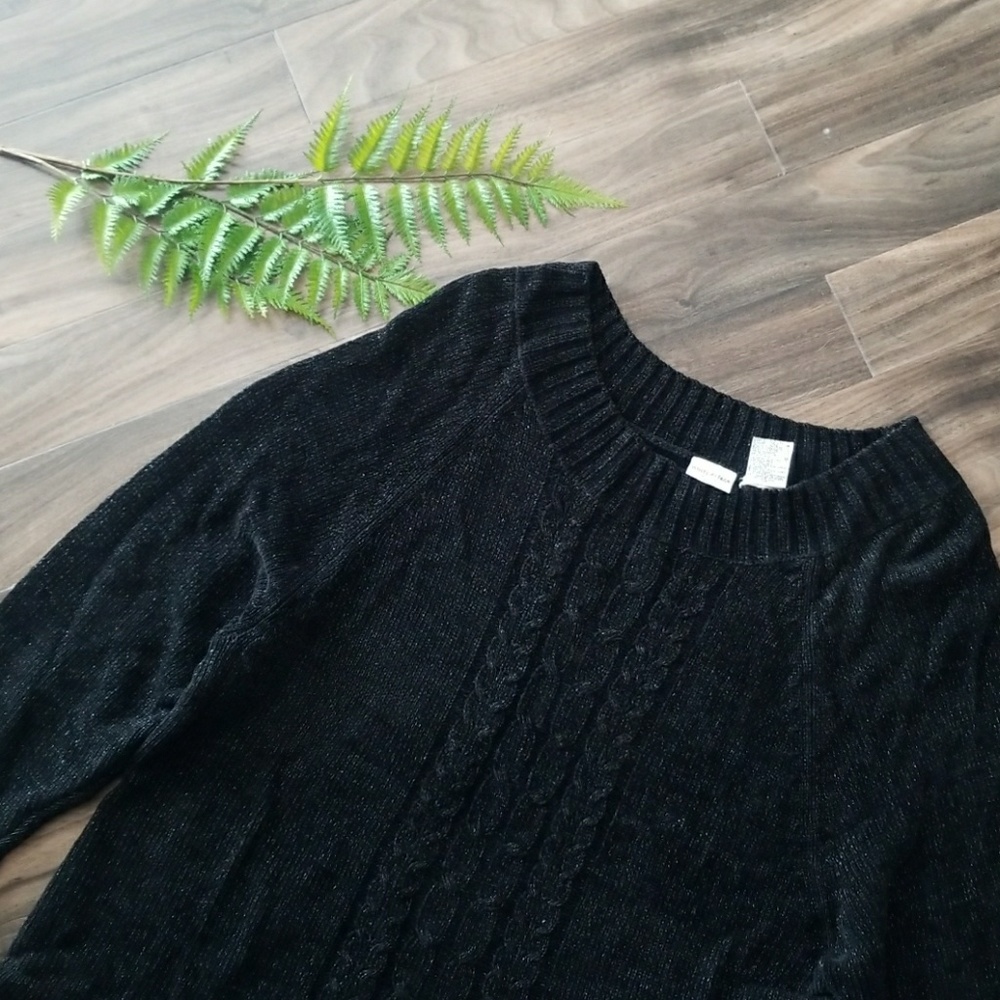 Beautiful black with sparkle sweater