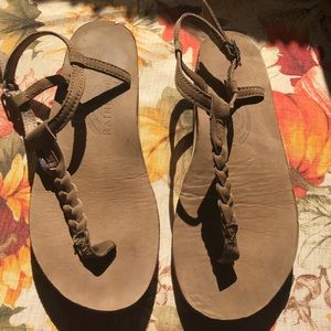 Never worn brown rainbows with braided strap