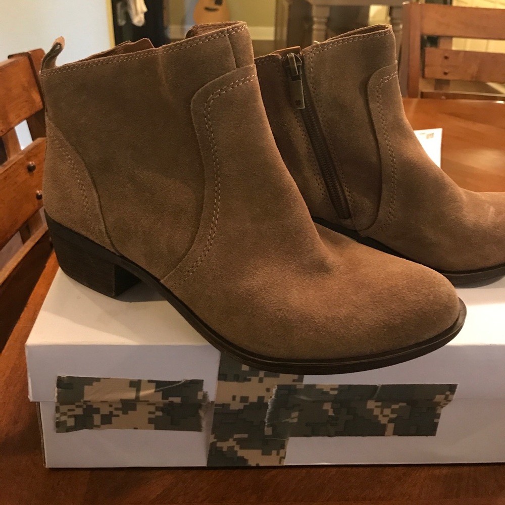 Lucky Brand suede tan/brown booties