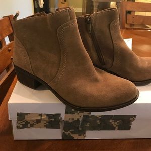 Lucky Brand suede tan/brown booties